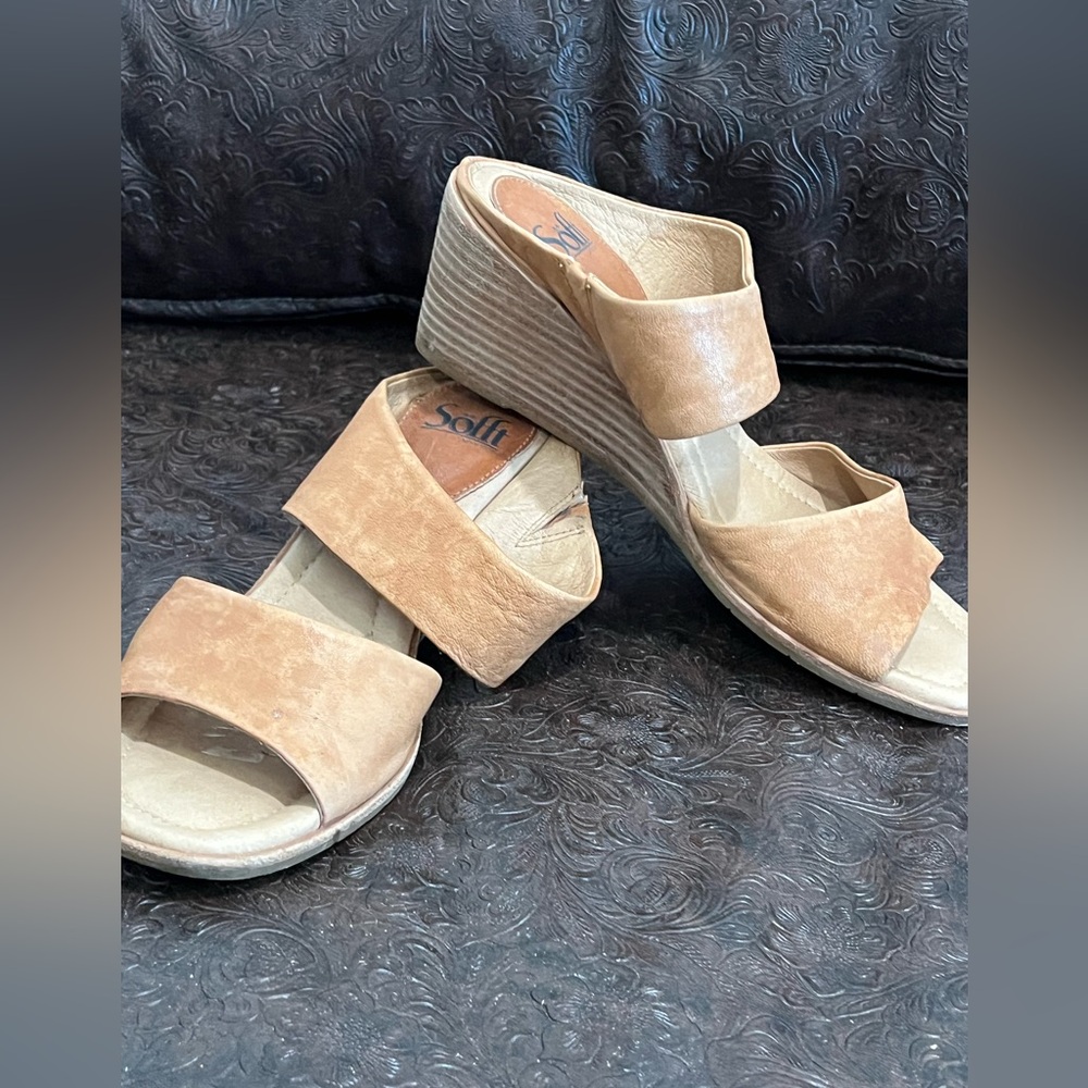 Sofft Tan Wedge Sandals